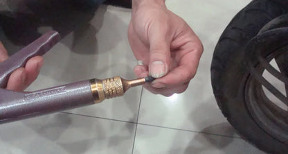 Auto Bike tubeless Tire Repair Puncture Plug Garage motorcycle Vacuum Tire Repair Gun Car Tire Block Air Leaking kit
