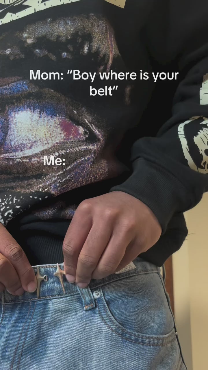 Load video: JEANS Belt Button